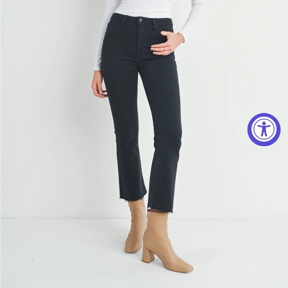 Just black the cropped Demi flare size 28